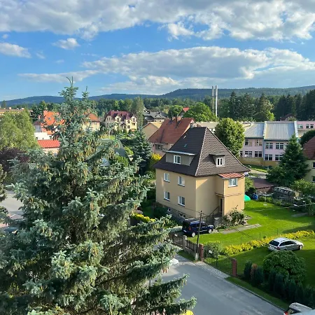 Apartament Na Cztery Pory Roku Apartment *
